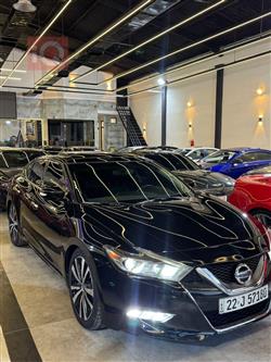 نيسان ماكسيما